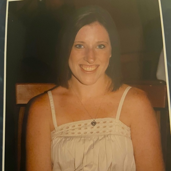 Meet your Posher, Crystal - Picture 1 of 2